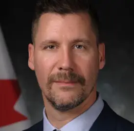 thumbnail_PETER-HAMMERSCHMIDT-Portrait.png